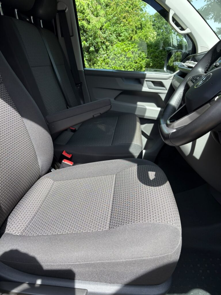 VW T6.1 LWB 150bhp DSG — photo 7